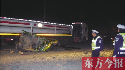 昨日下午，鄭平路與107國(guó)道并線處突發(fā)車禍，造成鄭平路擁堵兩個(gè)多小時(shí)
