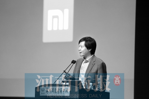小米科技董事長(zhǎng)雷軍說，互聯(lián)網(wǎng)思維就七個(gè)字：專注、口碑、極致、快