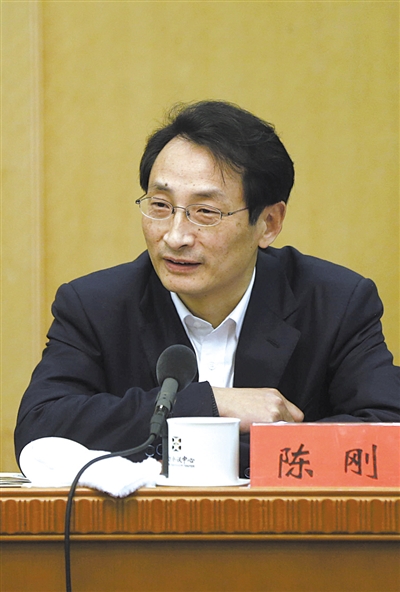 昨日，北京市人大代表、北京市副市長陳剛參與豐臺團小組討論。 新京報記者 浦峰 攝