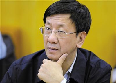 昨日，最高檢檢察長曹建明在遼寧團參加“兩高”報告分組審議。記者 陳杰 攝