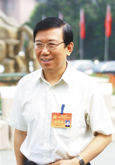四川省原省委副書(shū)記李春城。曾主政成都13年。圖/CFP