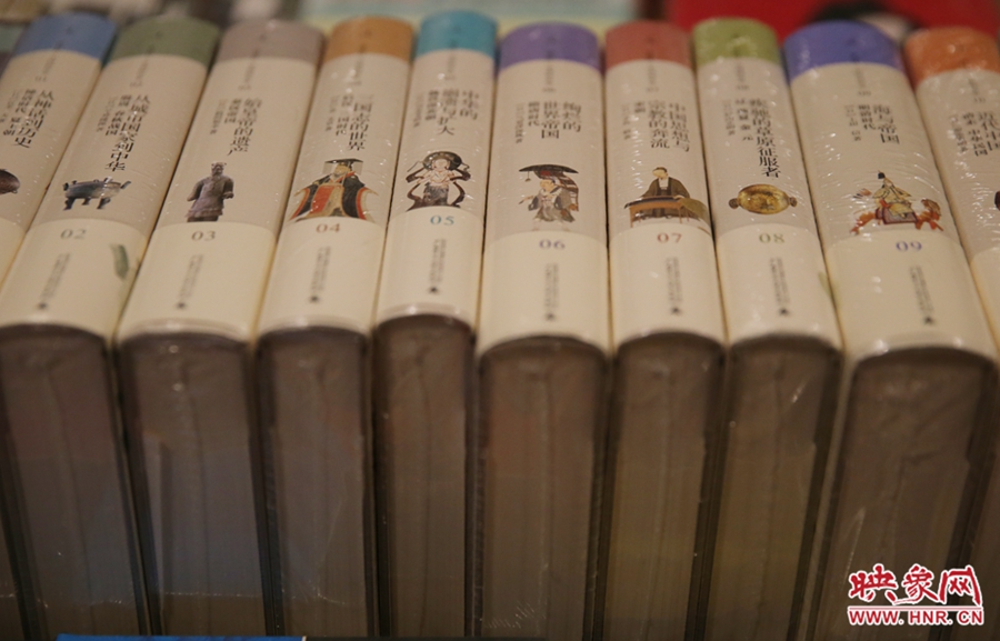 書店內(nèi)的書。